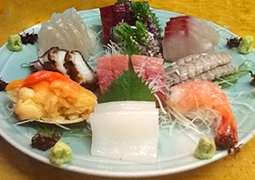 お刺身盛り合わせ